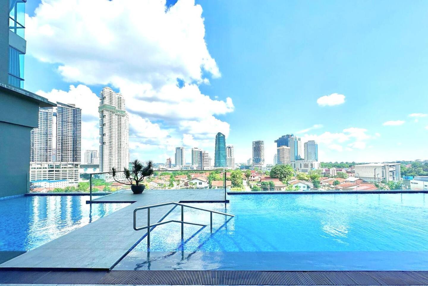 Pangsapuri Sks Pavillion Residences *