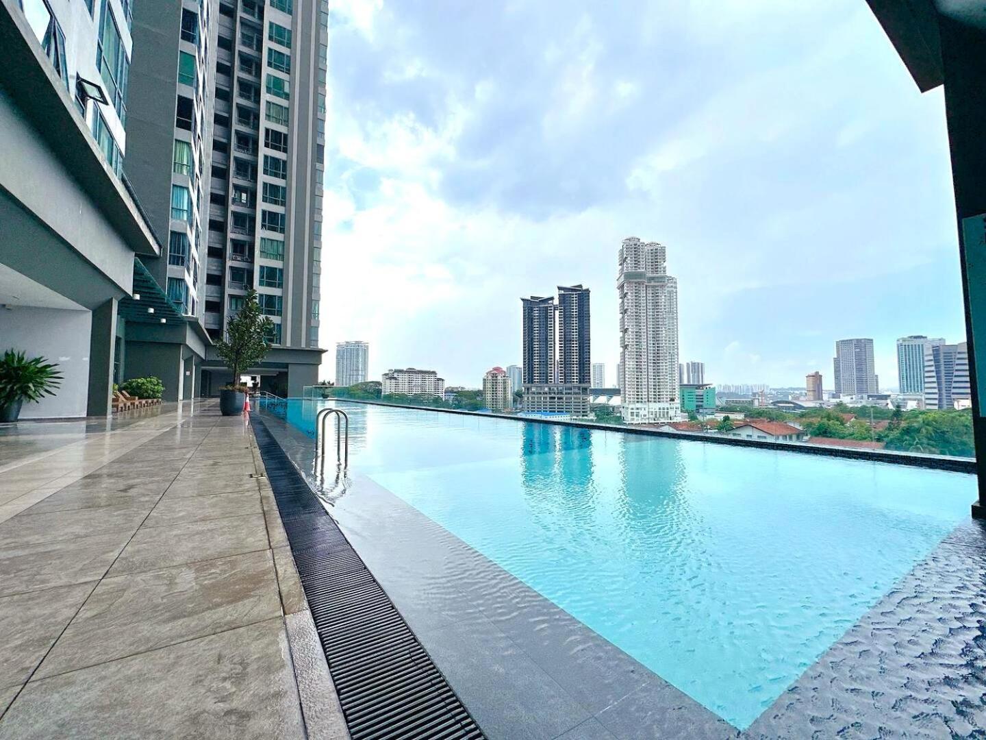 Sks Pavillion Residences *